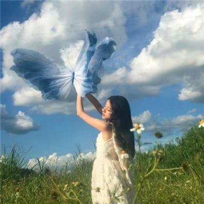 头部网红旧照被扒，网友笑疯，凌晨持续发酵